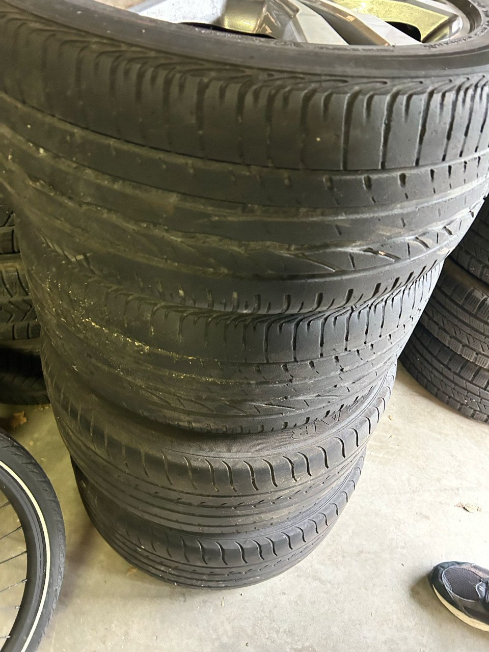 MERCEDES E-KLASSE AVANTAGRDE VELGEN - BRIDGESTONE TURANZA