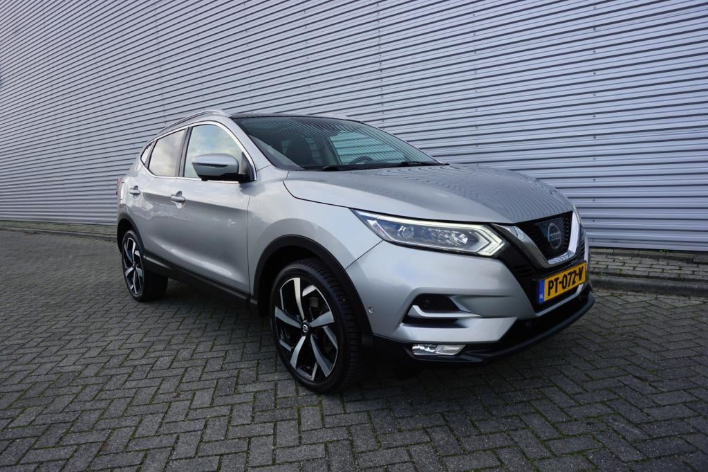 Nissan Qashqai 1.2 tekna panoramadak / navi / cruise / lm velgen / 360 came