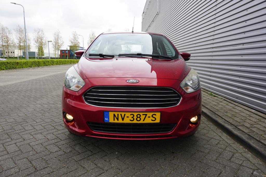 Ford KA ka+ 1.2 trend ultimate airco / cruise / parkeers. / bt / trekhaak /