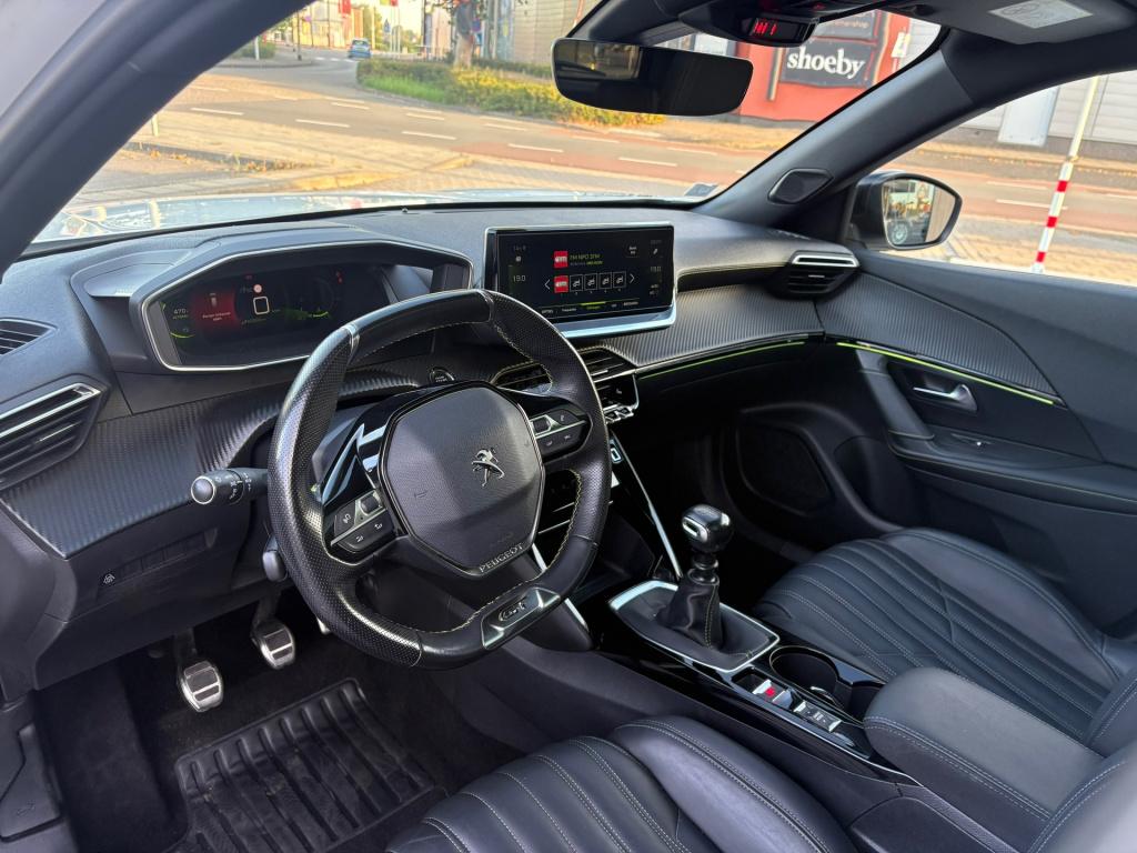 Peugeot 2008 1.2 puretech gt-line
