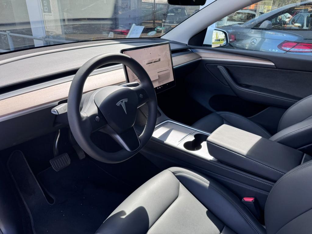 Tesla Model Y long range awd 75 kwh