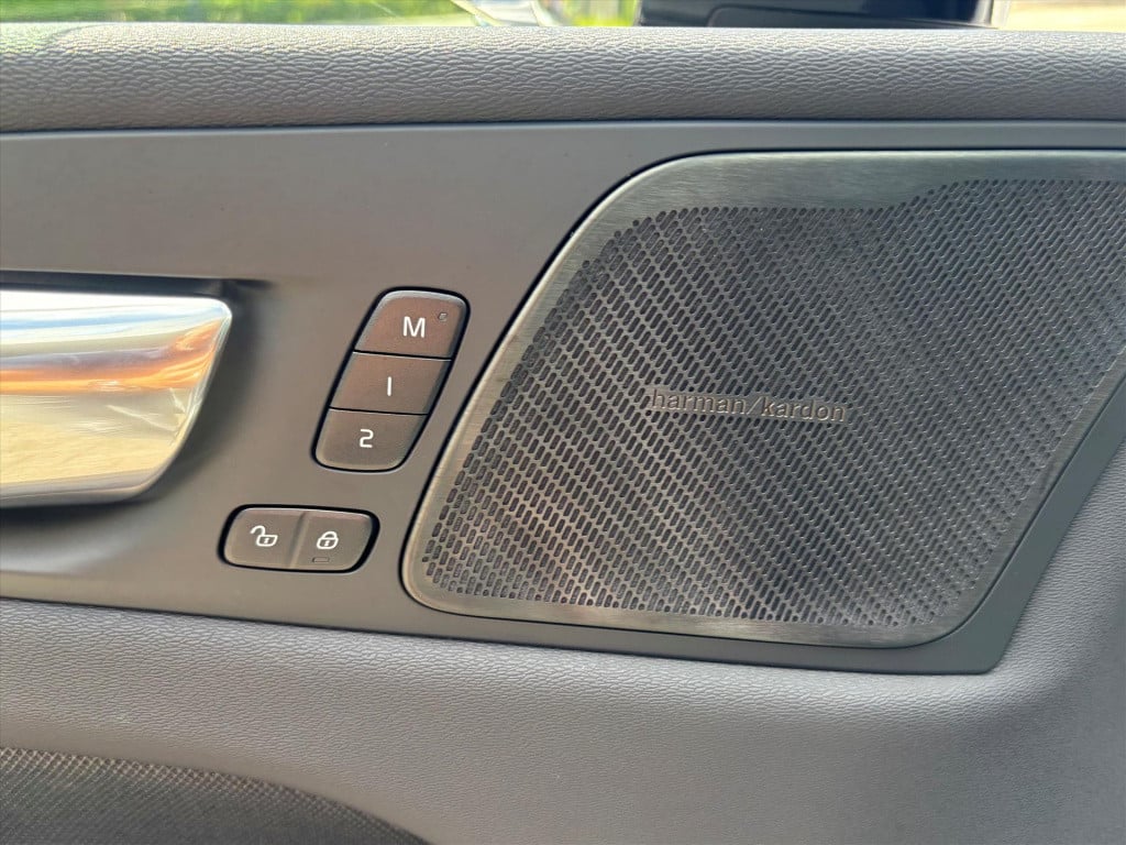Volvo XC60 t6 recharge awd r-design| harman kardon|360 camera|schuifdak| tr