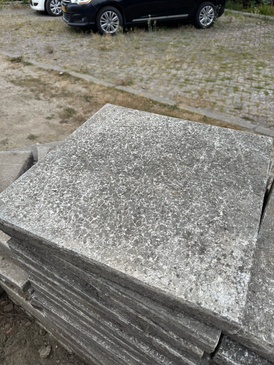 Grindtegels 50x50 - 76 stuks - Gratis af te halen