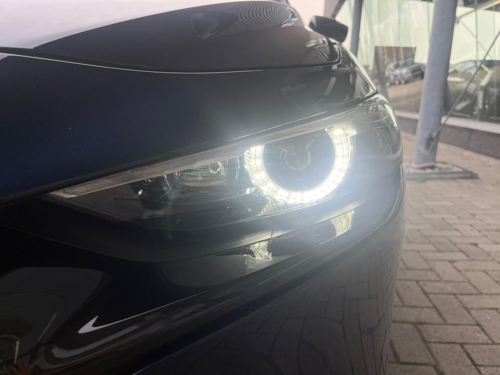 Mazda 3 2.0 skyactiv-x 180 pk luxury |aero pack|bose|trekhaak|rijklaar
