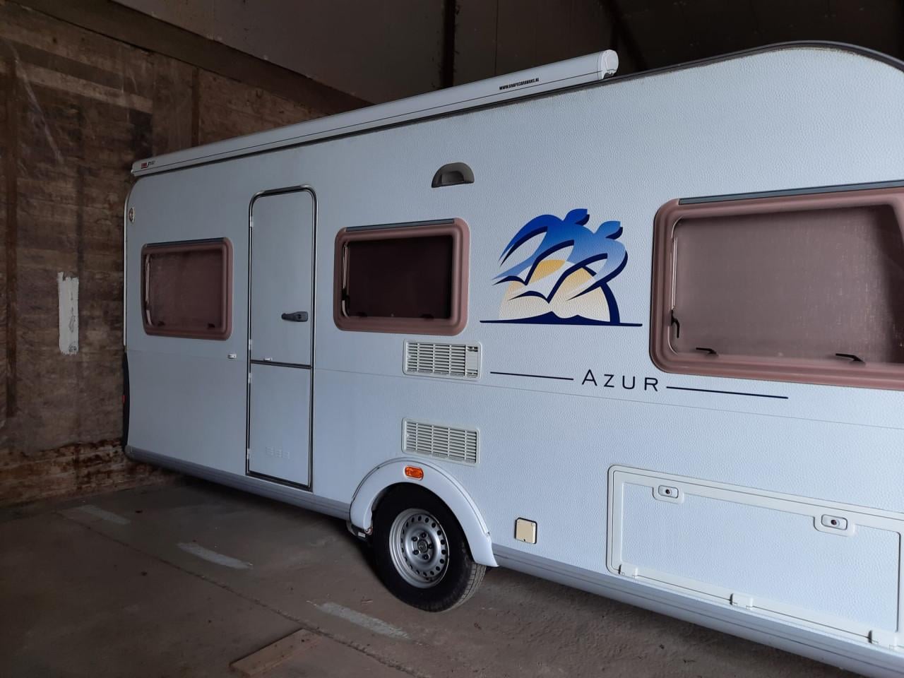 Zeer complete caravan Knaus Azur