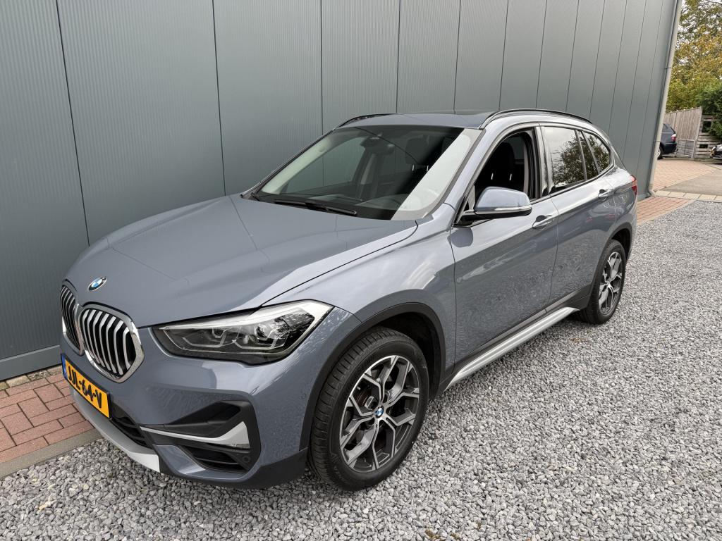 BMW X1 s-drive20i 192pk automaat high executive panoramadak