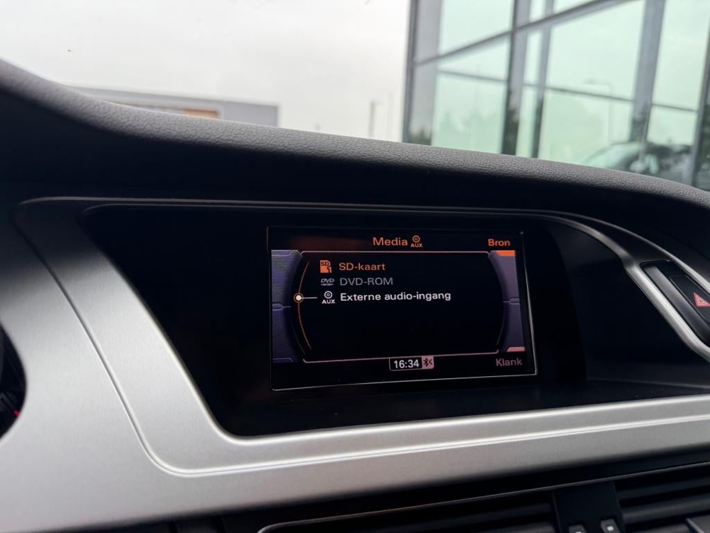 Audi A4 avant 1.8 tfsi pro line s * trekhaak * clima * stoelverwarming * na