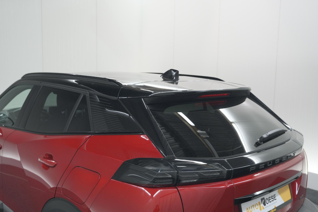 Peugeot 2008 puretech 130 eat8 gt | 360 camera | dodehoekdetectie | navigat