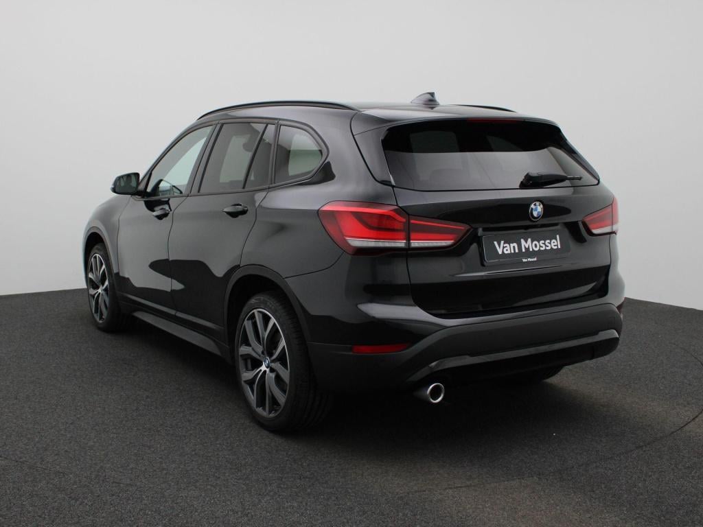 BMW X1 sdrive18i high executive | apple carplay / android auto | stoel- stu