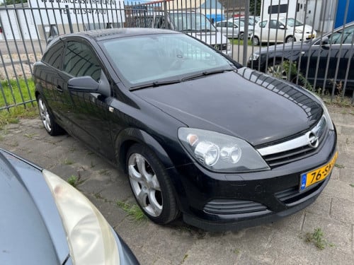 Opel Astra 1.6 GTC