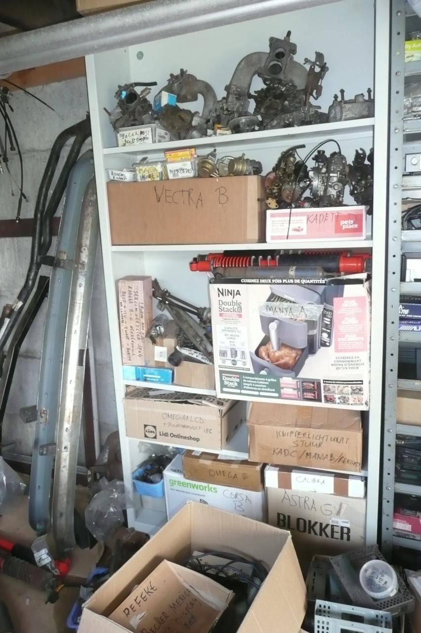 Diverse Opel autoonderdelen uit jaren 70-90