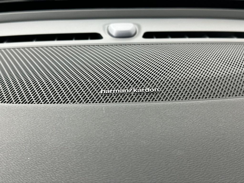 Volvo XC40 t5 262pk recharge r-design| pano| adap.cruise| 360camera