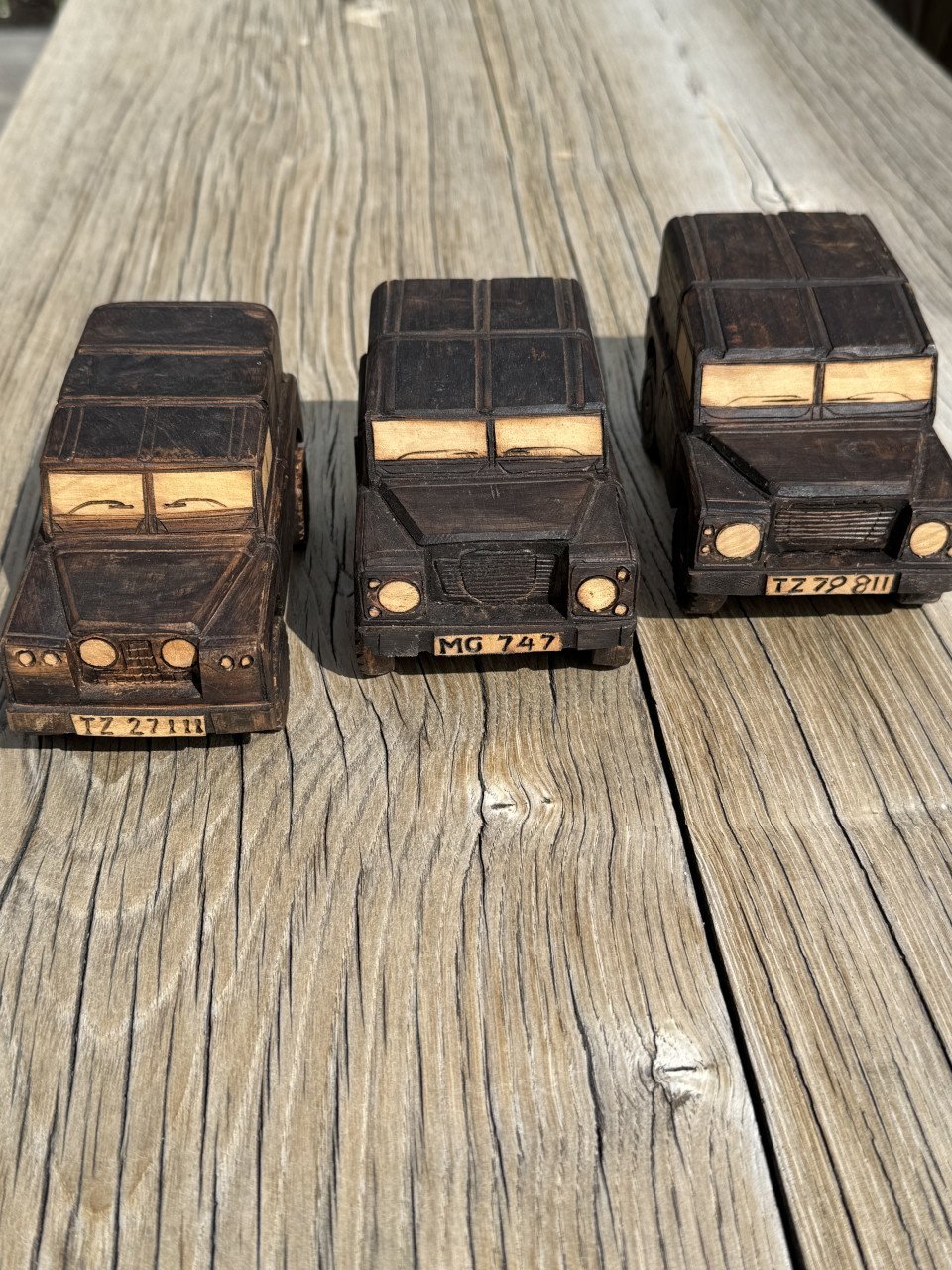 Land Rover modellen,  hout gesneden