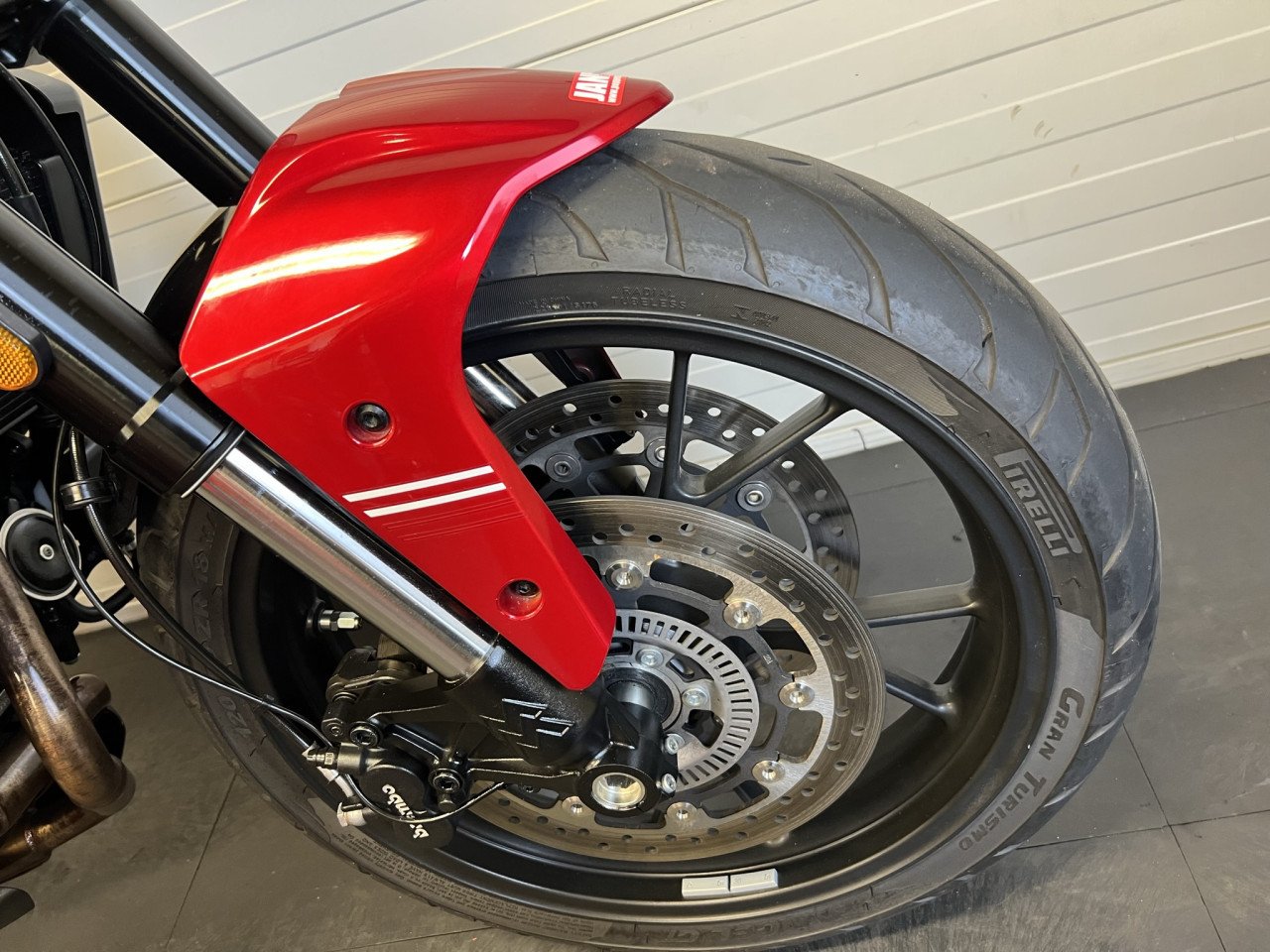 Jonge en zeer nette Moto morini Seiemmezzo STR naked bike!