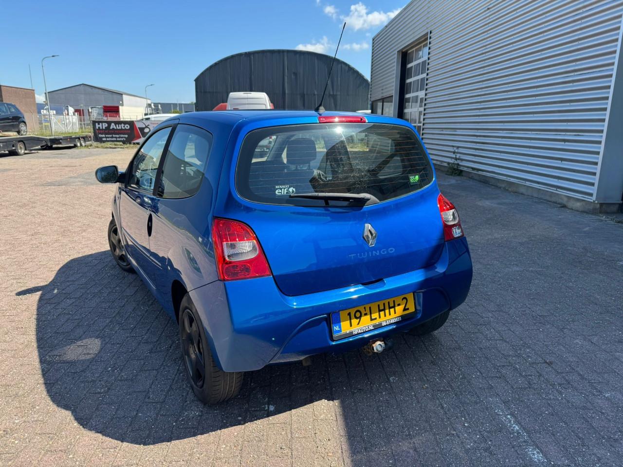 Renault clio bj 2011 2750 euro