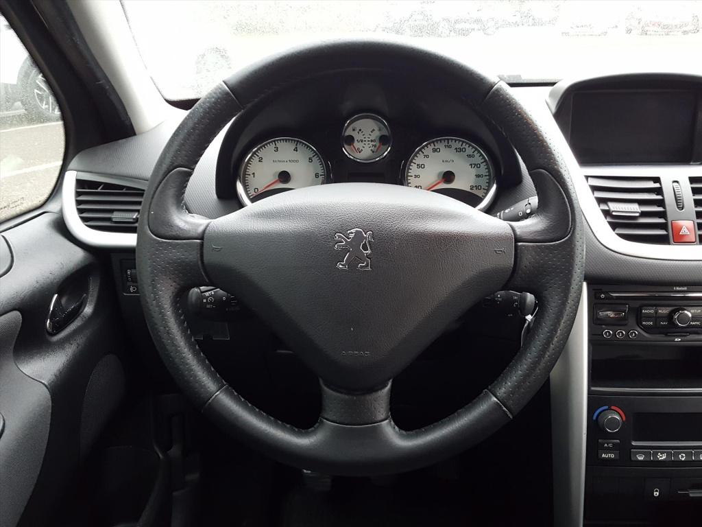 Peugeot 207 première 1.6-16v vti-120pk navigatie | cruise & climate control