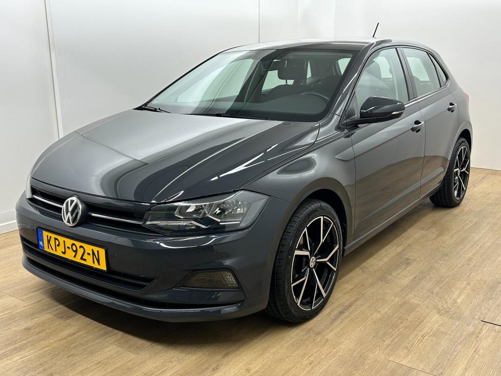 Volkswagen Polo occasion 1.0 mpi trendline | grijs | tweedehands volkswagen