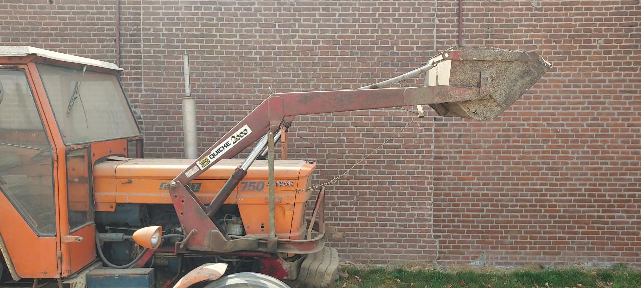 Voorlader Fiat 750