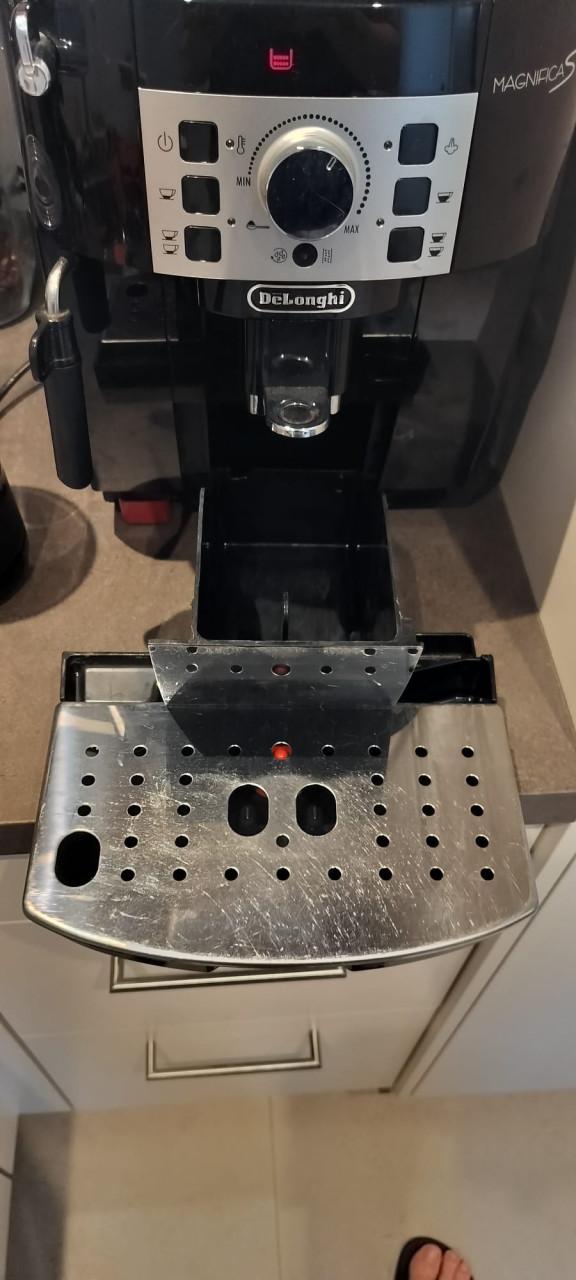 Delonghi Magnifica S + Melkschuimer