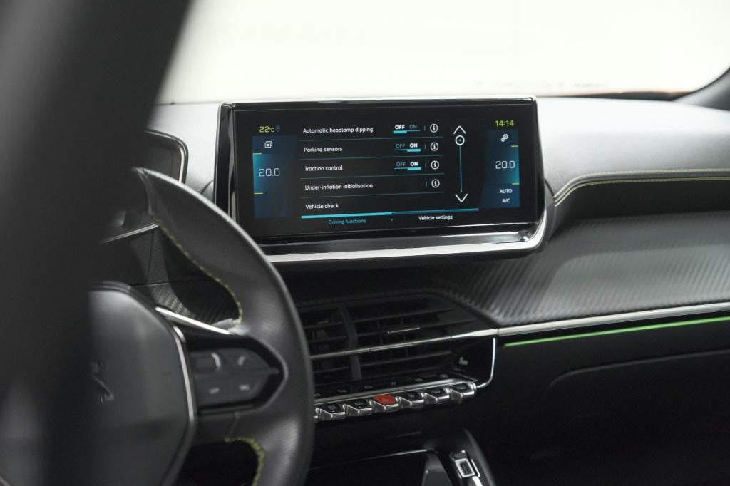 Peugeot E-2008 ev gt 50 kwh | 11 kw lader | 96,3% soh | adaptieve cruise co