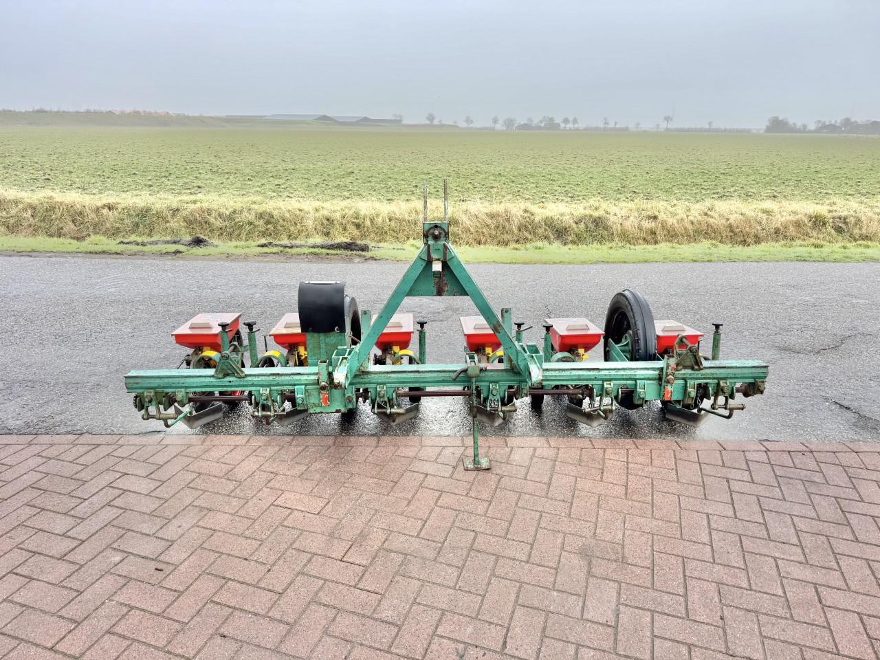 Vicon 6 rijer bietenzaaier 6x50cm