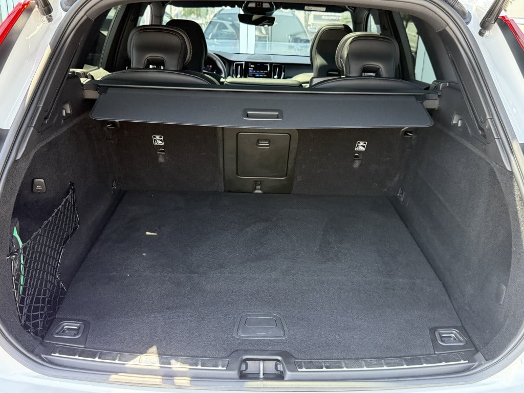 Volvo XC60 t6 340pk recharge r-design| adap.cruise| panodak| 360camera