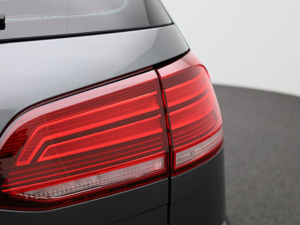 Volkswagen Golf variant 1.0 tsi comfortline | iq-drive | lmv | navigatie | 