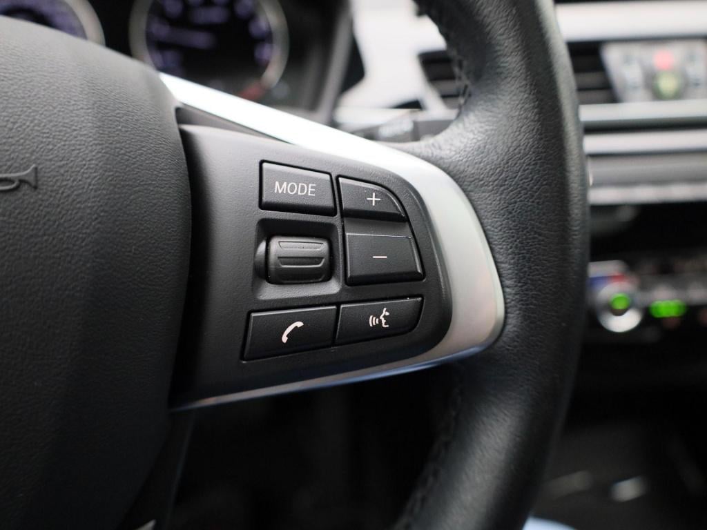 BMW X1 sdrive20i business edition plus | automaat | stoel verwarming | lede