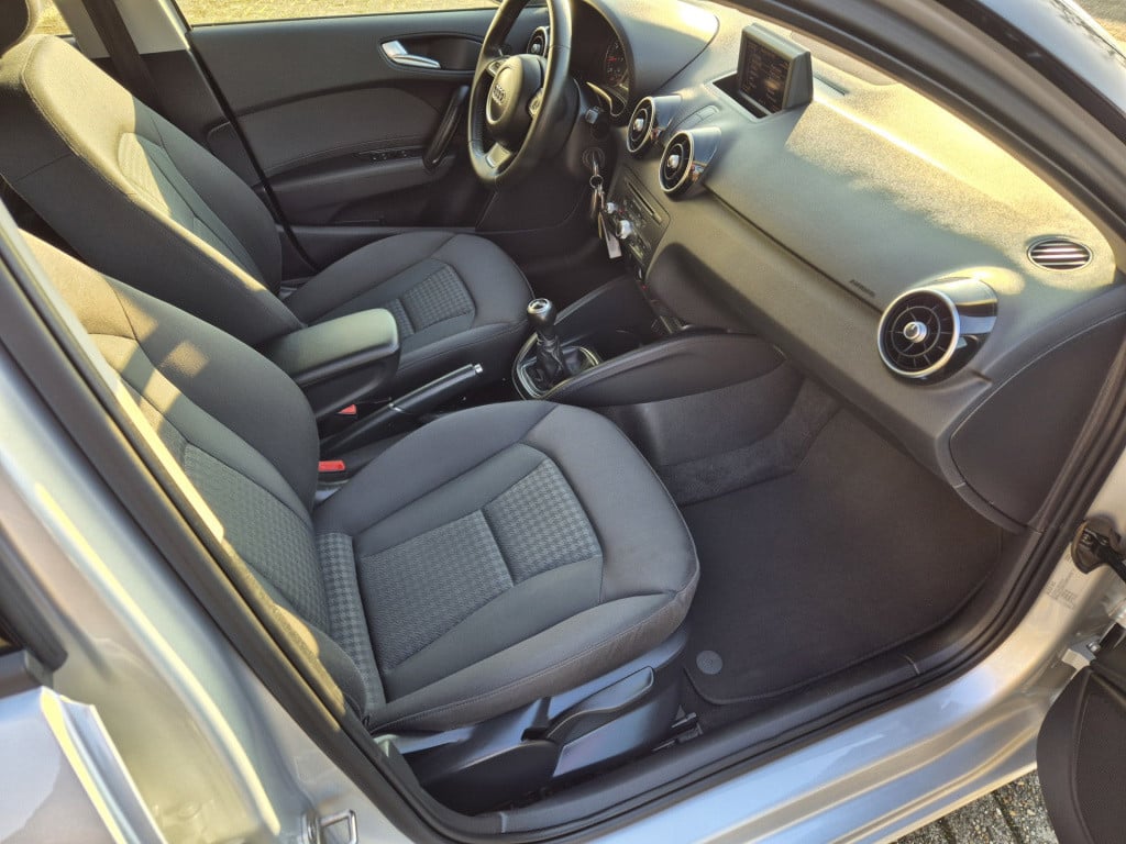 Audi A1 Sportback 1.2 tfsi connect
