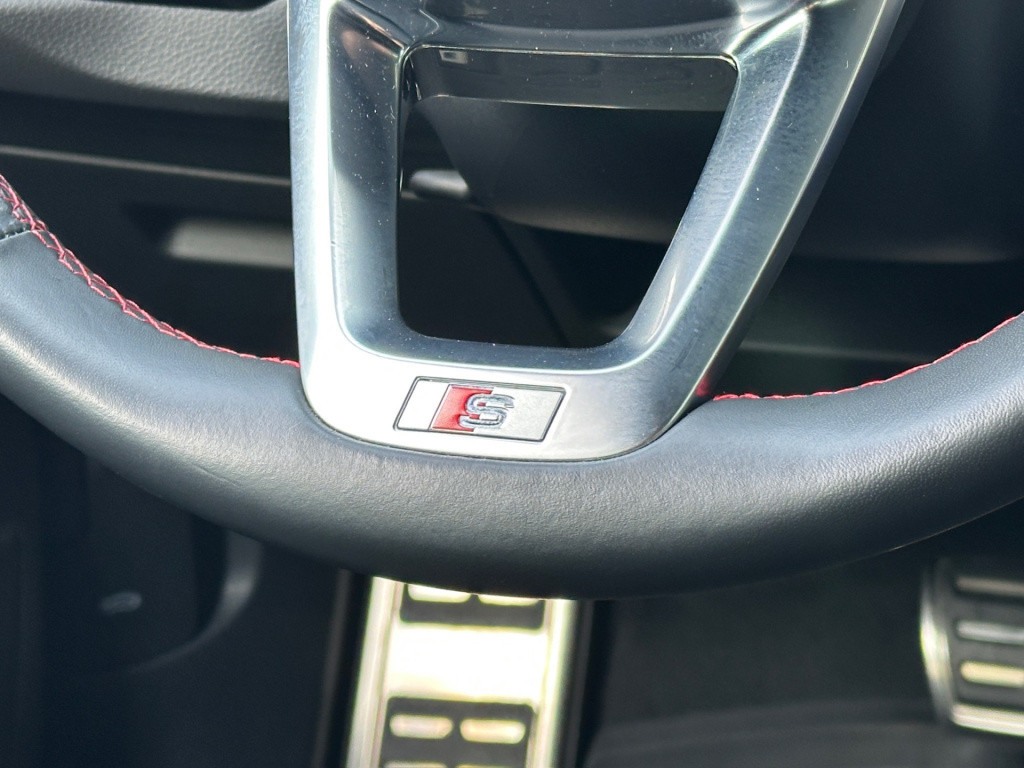 Audi Q3 sportback 45 tfsi e s-line | zwart optiek | camera | keyless | adap