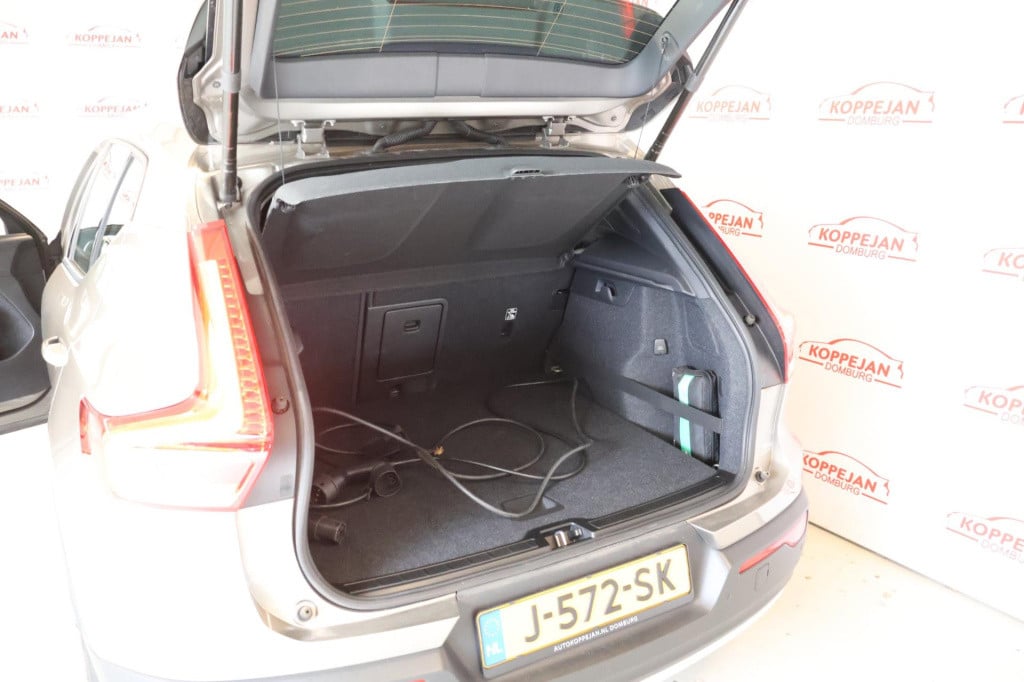 Volvo XC40 1.5 t5 recharge business pro nl auto, carplay, winterpack, keyle