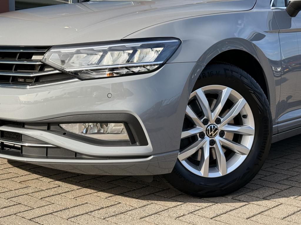 Volkswagen Passat variant 1.5 tsi business | electrische trekhaak | acc | m