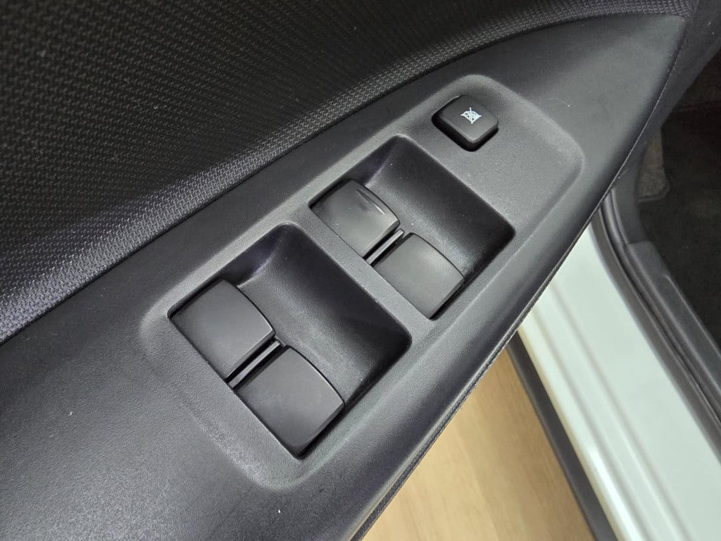 Mitsubishi Space Star occasion 1.2 intense+ met sportvelgen en clima airco 
