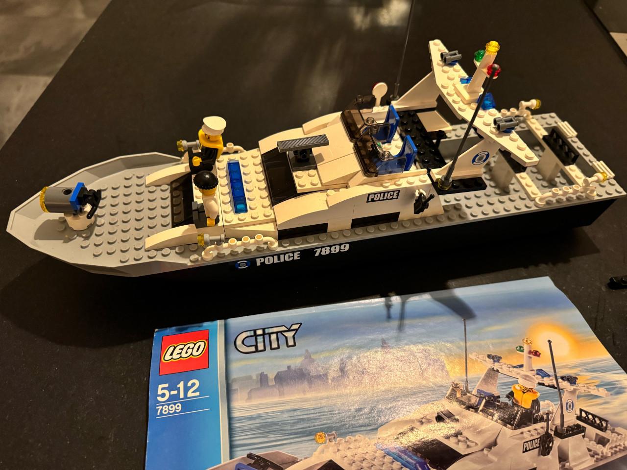 Lego City politie boot met helikopter 7899