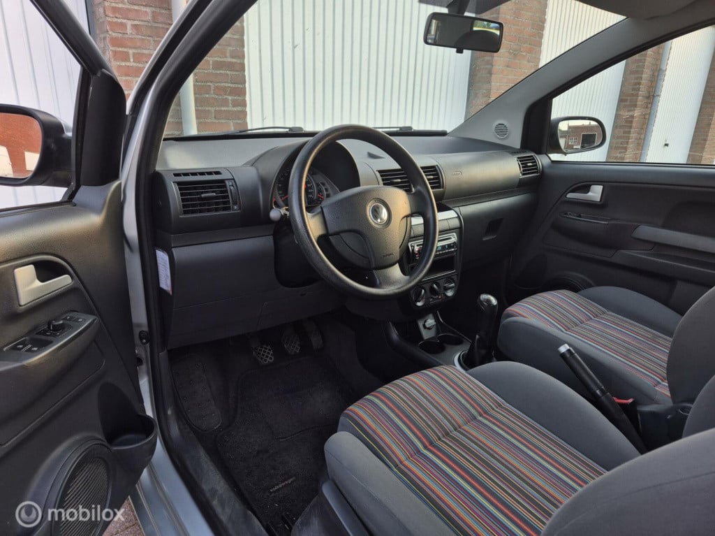 Volkswagen Fox 1.4 origineel nl / airco / nieuwe apk