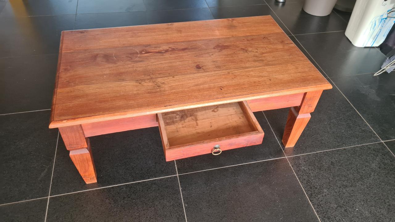 Dressoir teakhout en salontafel eiken (gratis)
