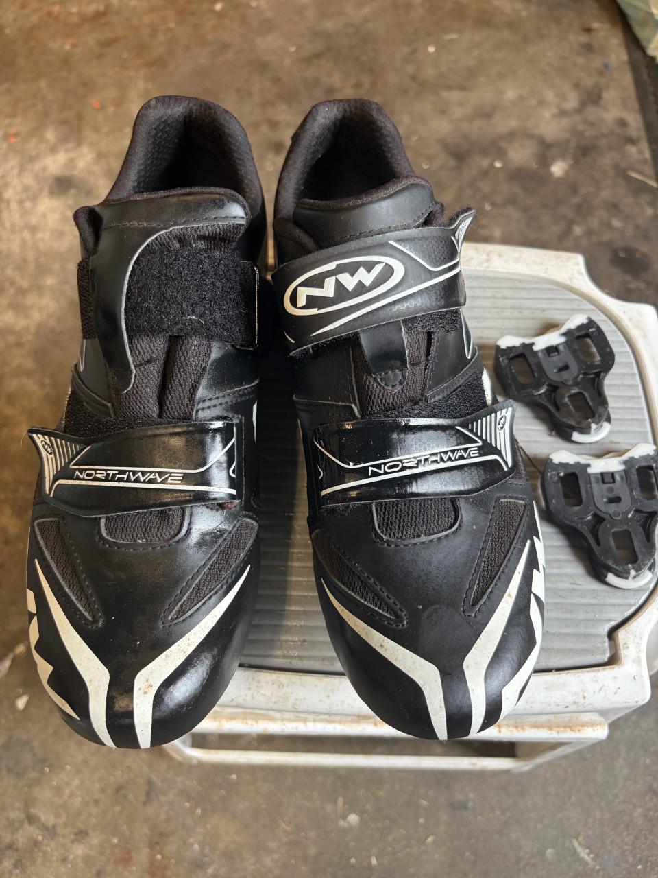 Fietsschoenen maat 44
