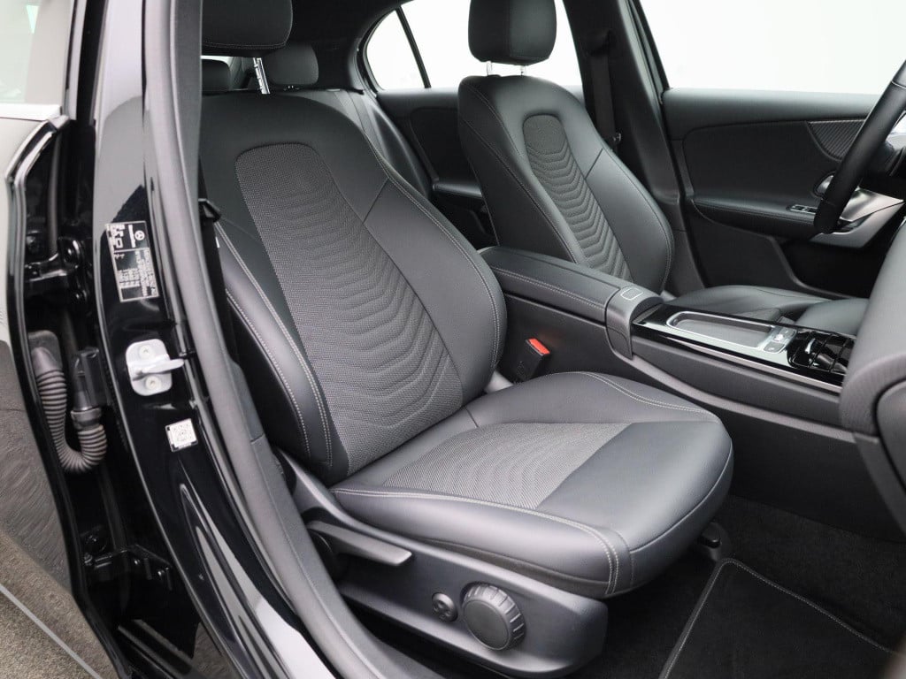 Mercedes-Benz A-Klasse 250 e luxury line | automaat | lmv | half leder | vi