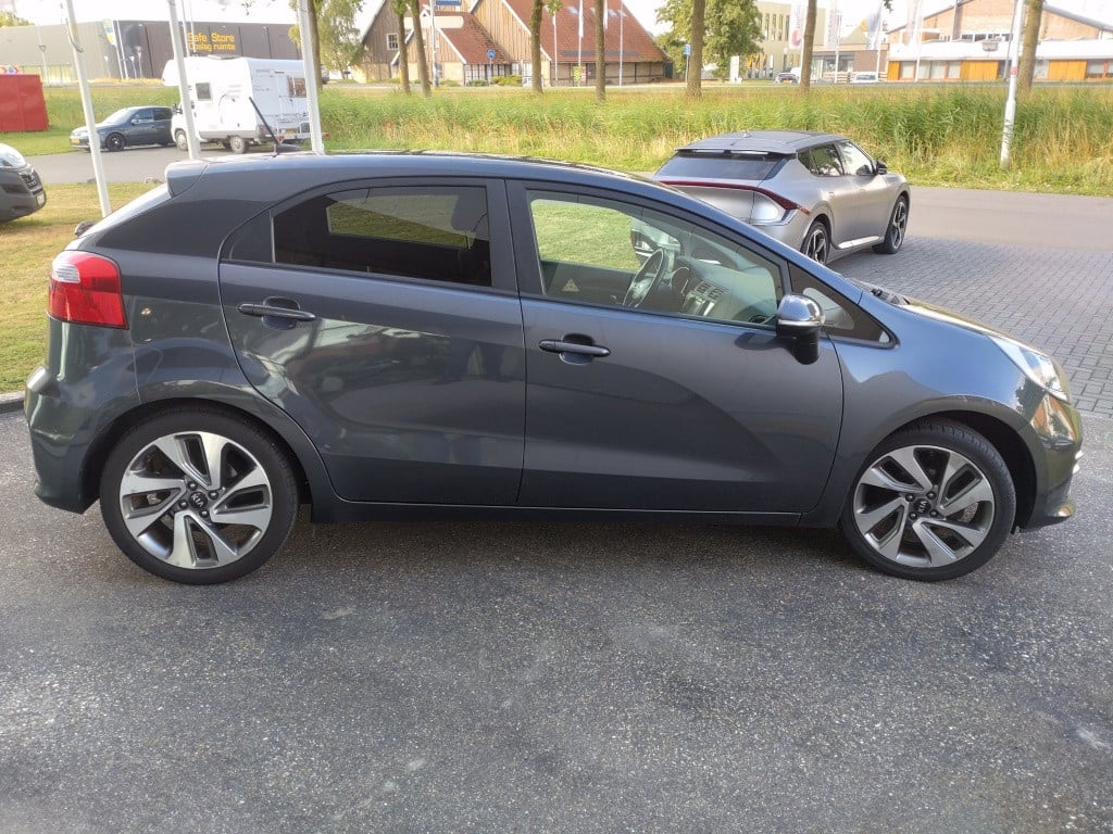 Kia Rio 1.2 cvvt executive line