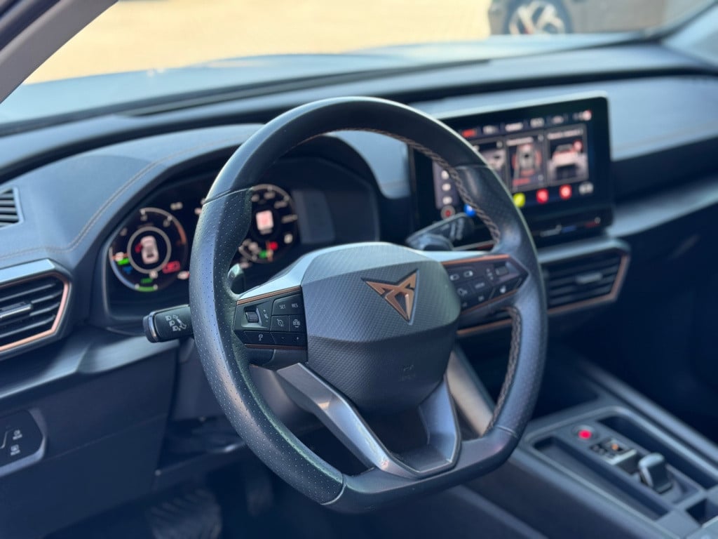 Cupra Formentor 1.4 e-hybrid business * matt grijs * navigatie * trekhaak
