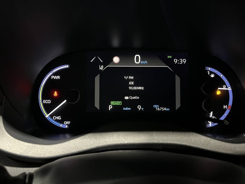 Toyota Yaris Cross dynamic | navi | pdc | bsm |
