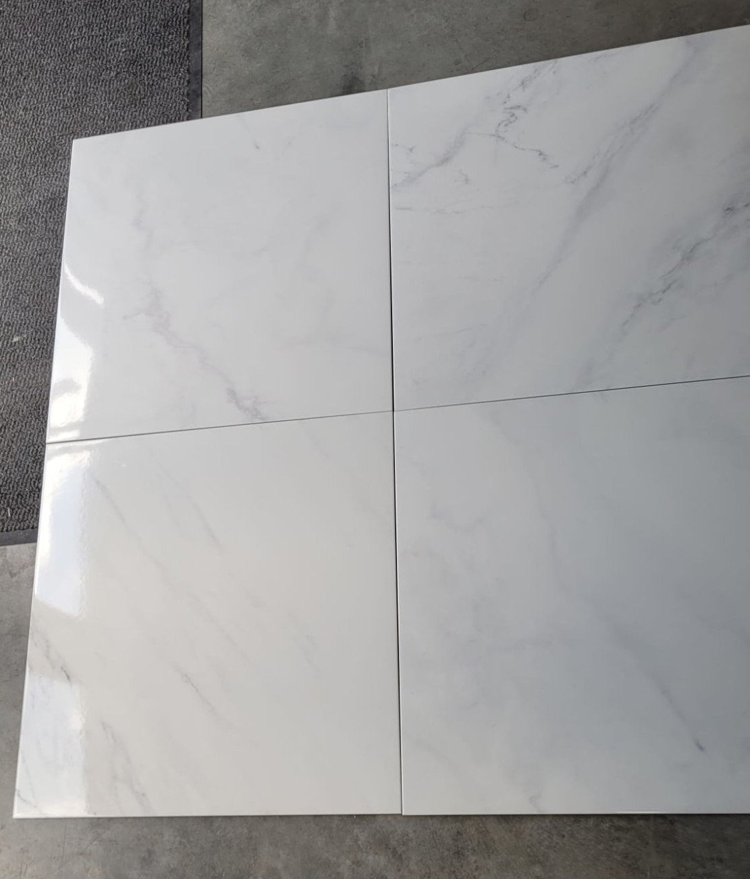 3030-108 Marmerlook tegels, glanzend wit, 60x60 cm, per m² van € 49,95 voor