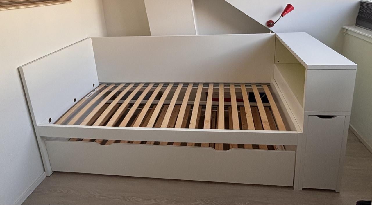 Bedbank met onderbed (Vihals van IKEA)