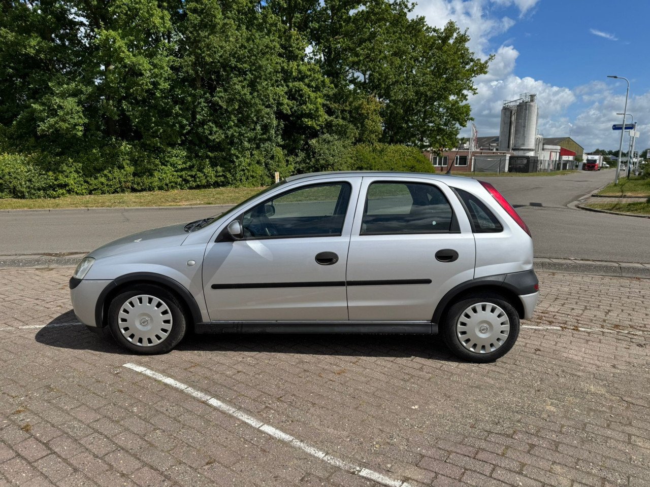 Opel corsa automaat bj 2003  1550 euro
