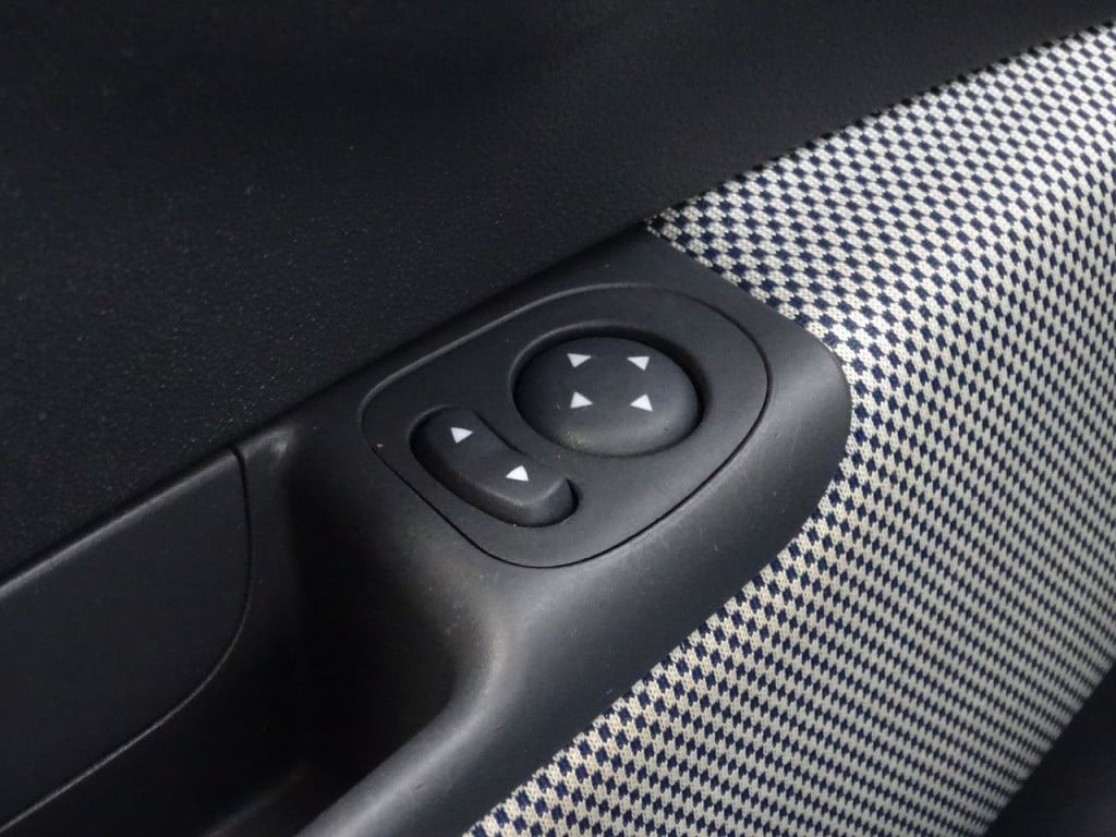 Fiat 500 0.9 twinair lounge pano | airco | 15"