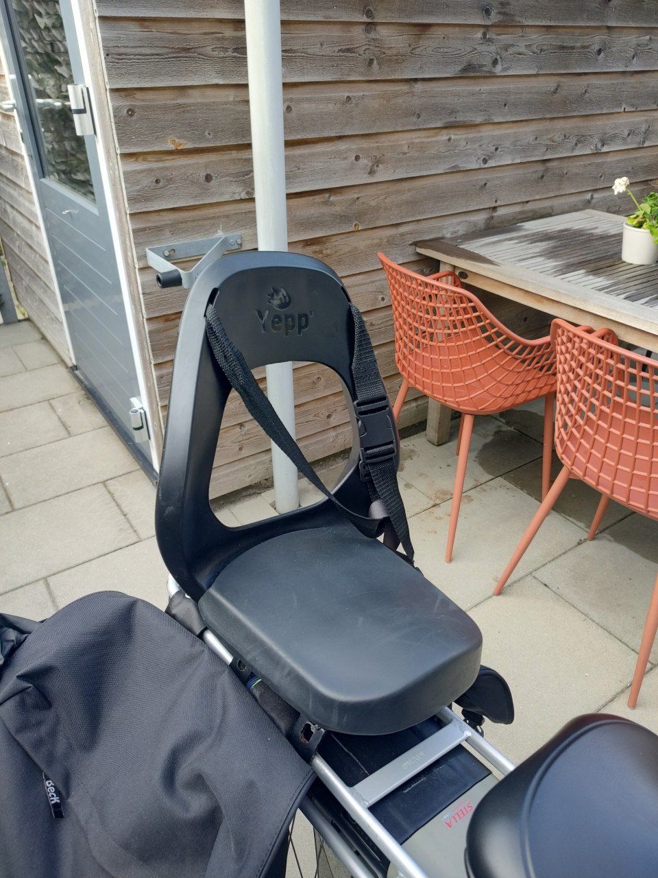 Mooi en comfortabel (Yepp) kinderzitje/ fietsstoeltje