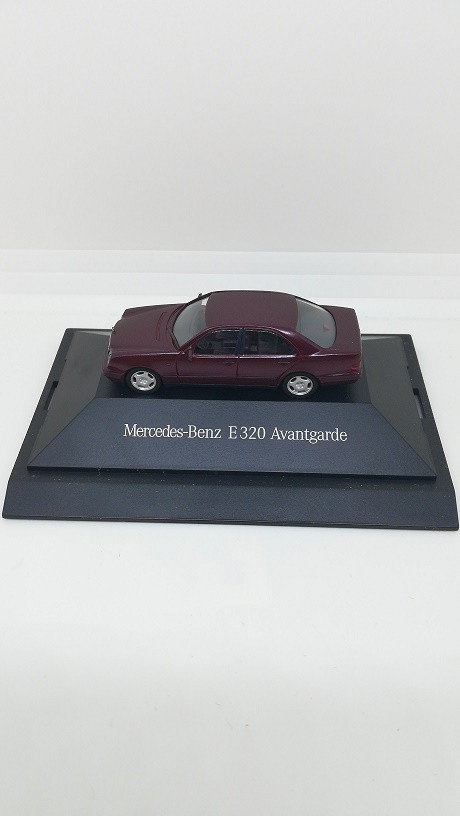 Mercedes Miniaturen in O.V.P.  NIEUW