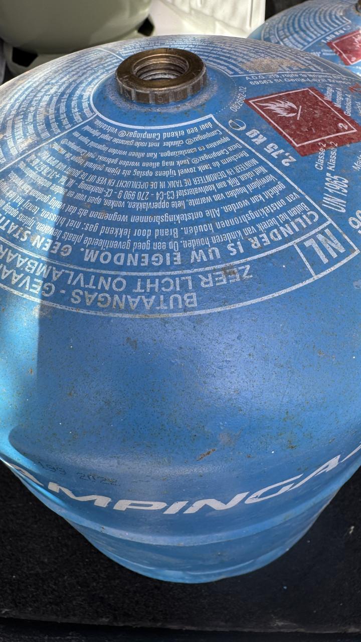 Butaangas flesjes 2.75kg (gevuld) 1.8kg (leeg)