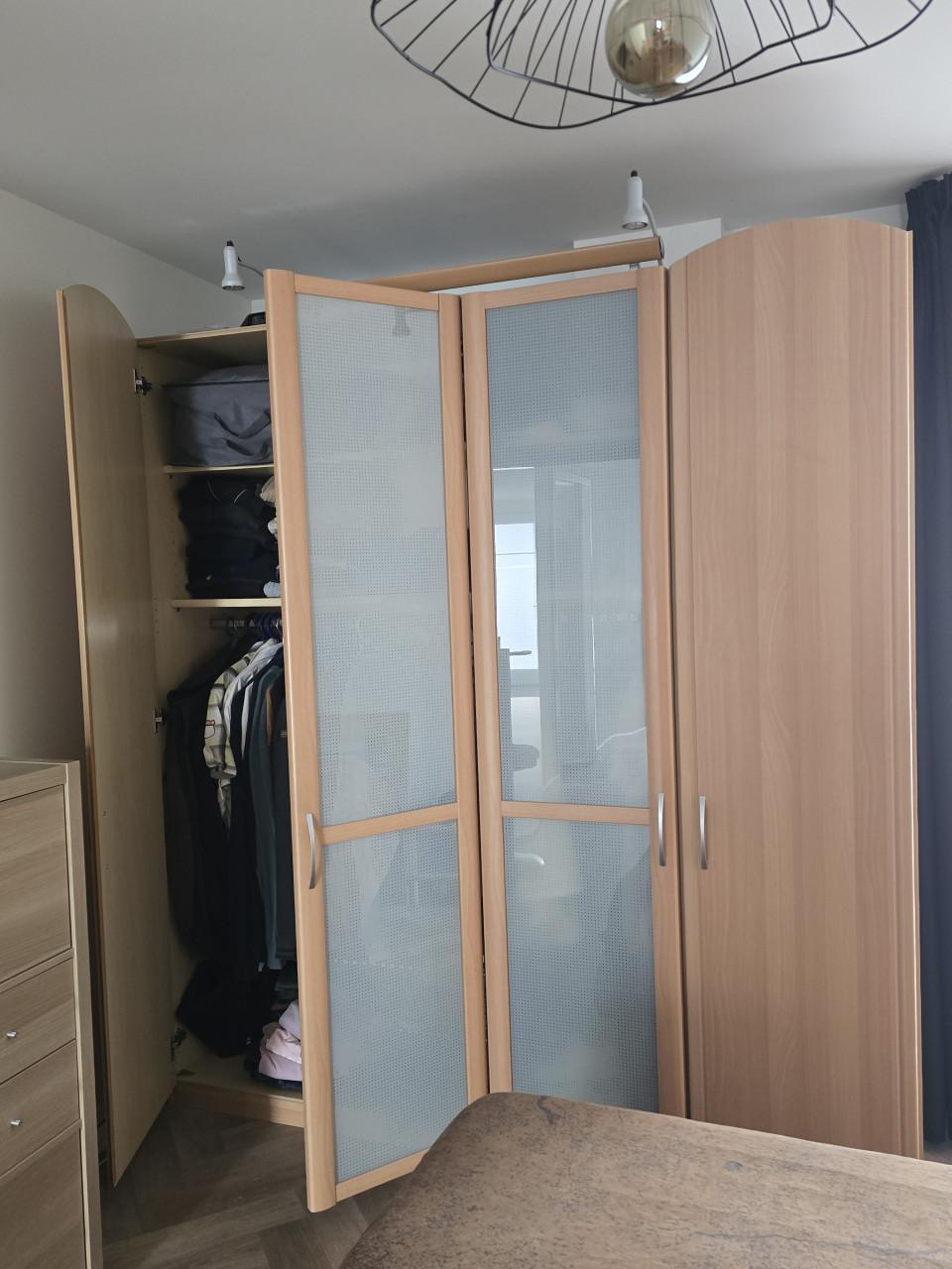 Mooie hang, legkast