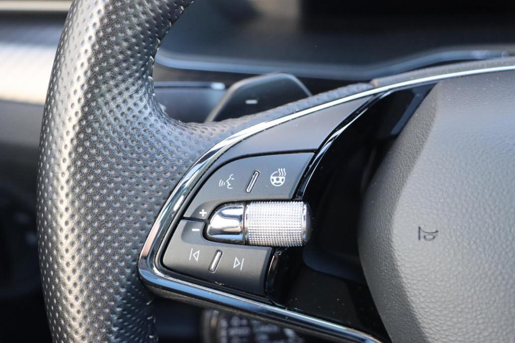 Skoda Superb combi 1.4 tsi iv sportline 218pk dsg6